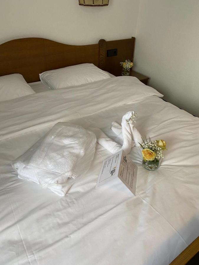 Hotel Goldene Rose Ebersbach an der Fils Luaran gambar