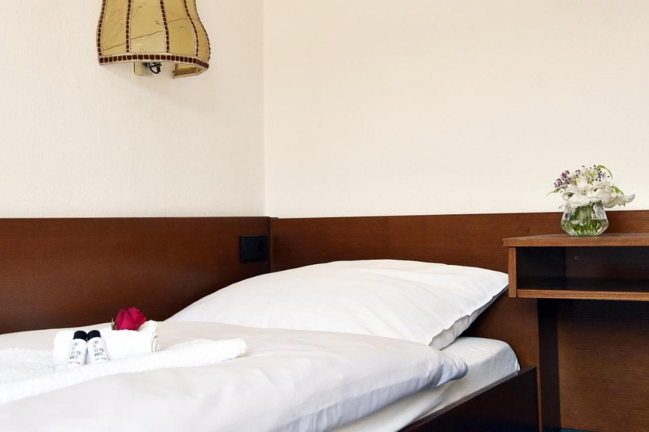 Hotel Goldene Rose Ebersbach an der Fils Luaran gambar