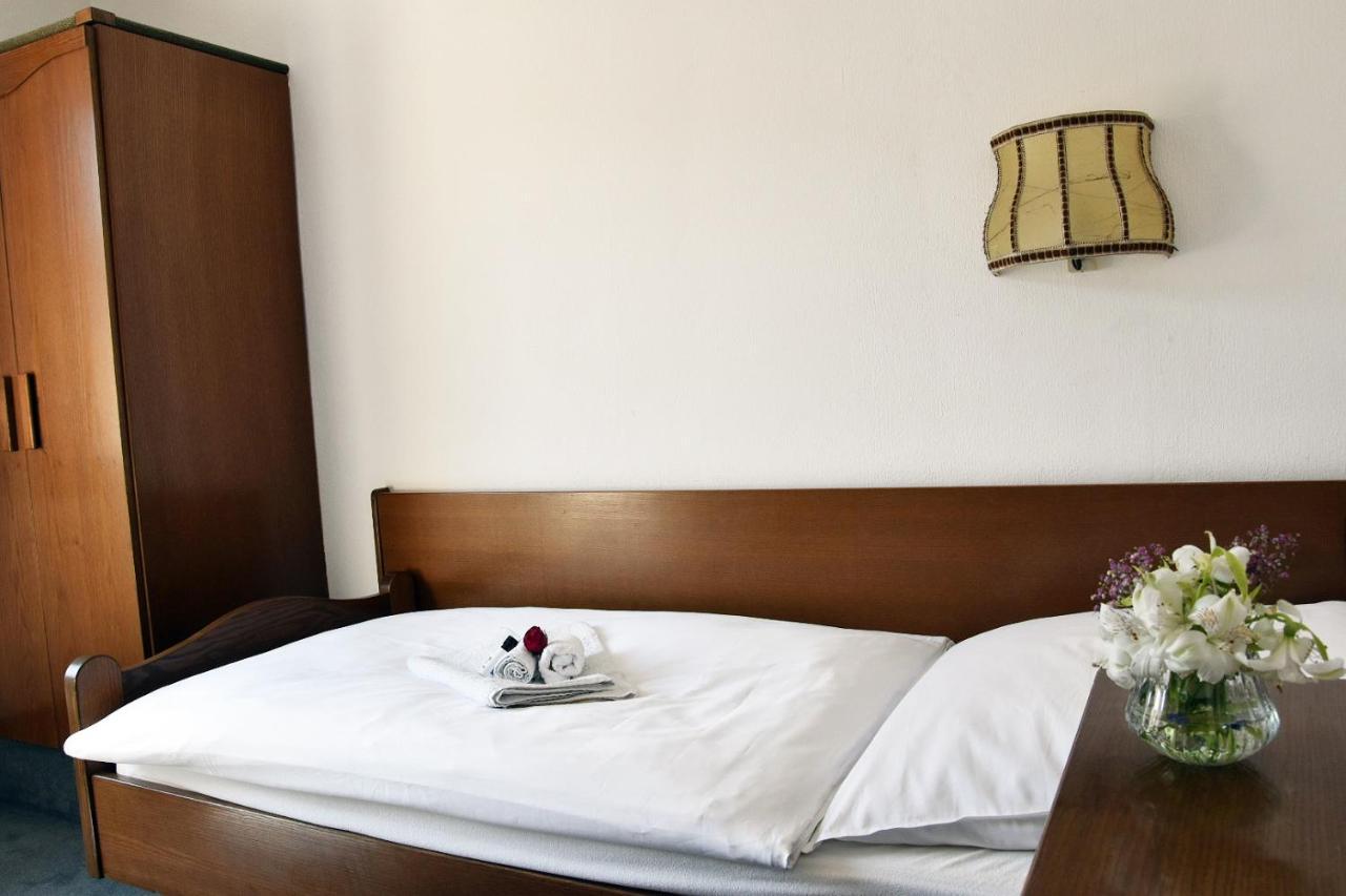 Hotel Goldene Rose Ebersbach an der Fils Luaran gambar