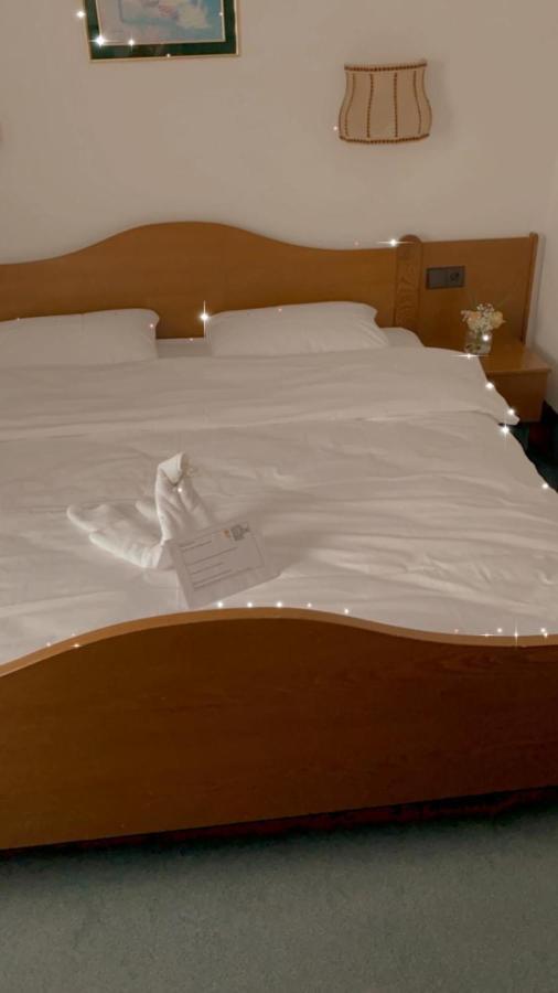 Hotel Goldene Rose Ebersbach an der Fils Luaran gambar